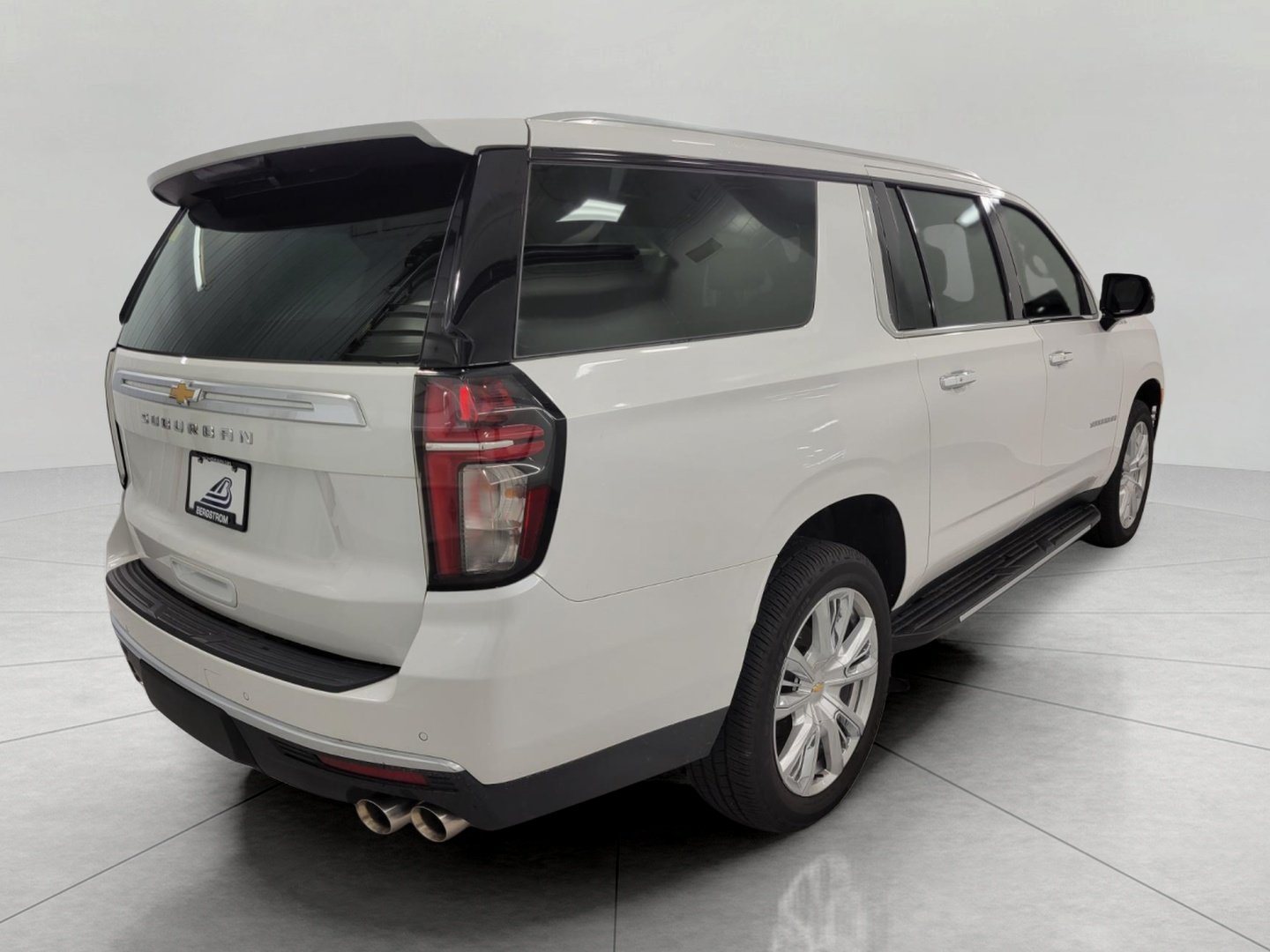 Used 2023 Chevrolet Suburban High Country AWD/4WD image 48