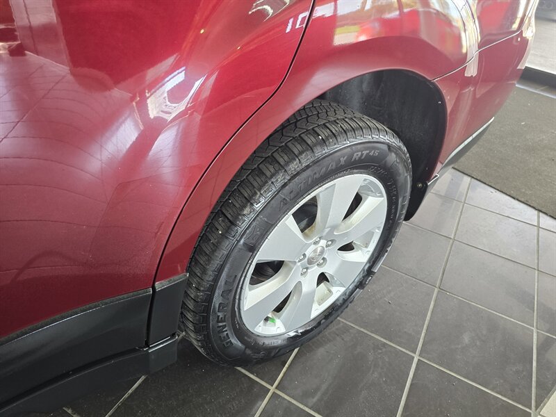 Used 2011 Subaru Outback 2.5i Premium AWD/4WD image 33