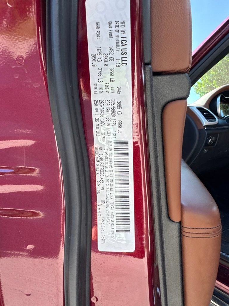 Used 2019 Jeep Grand Cherokee Summit AWD/4WD image 14