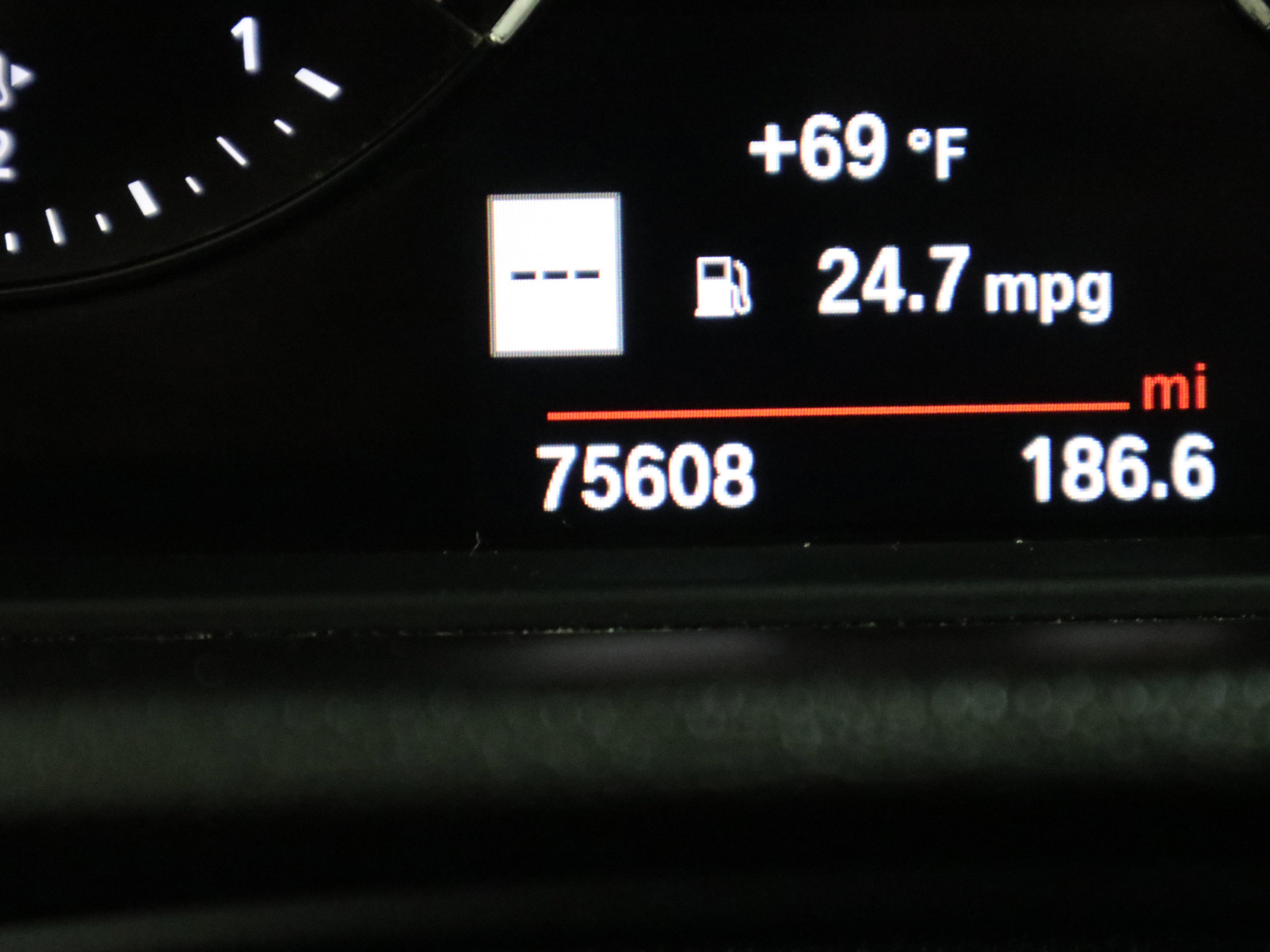 Used 2018 BMW X1 xDrive28i AWD/4WD image 19