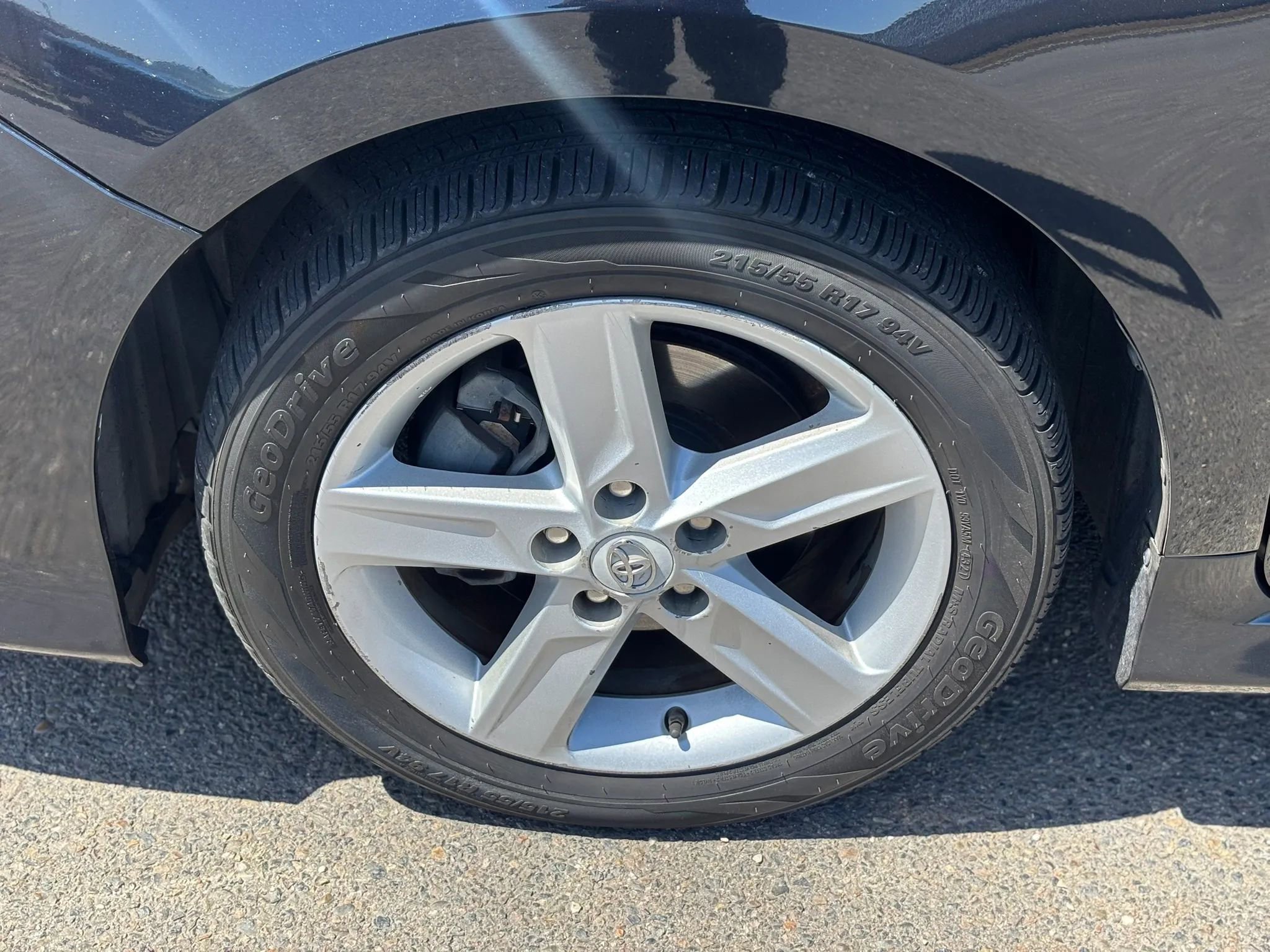 Used 2012 Toyota Camry SE FWD image 9