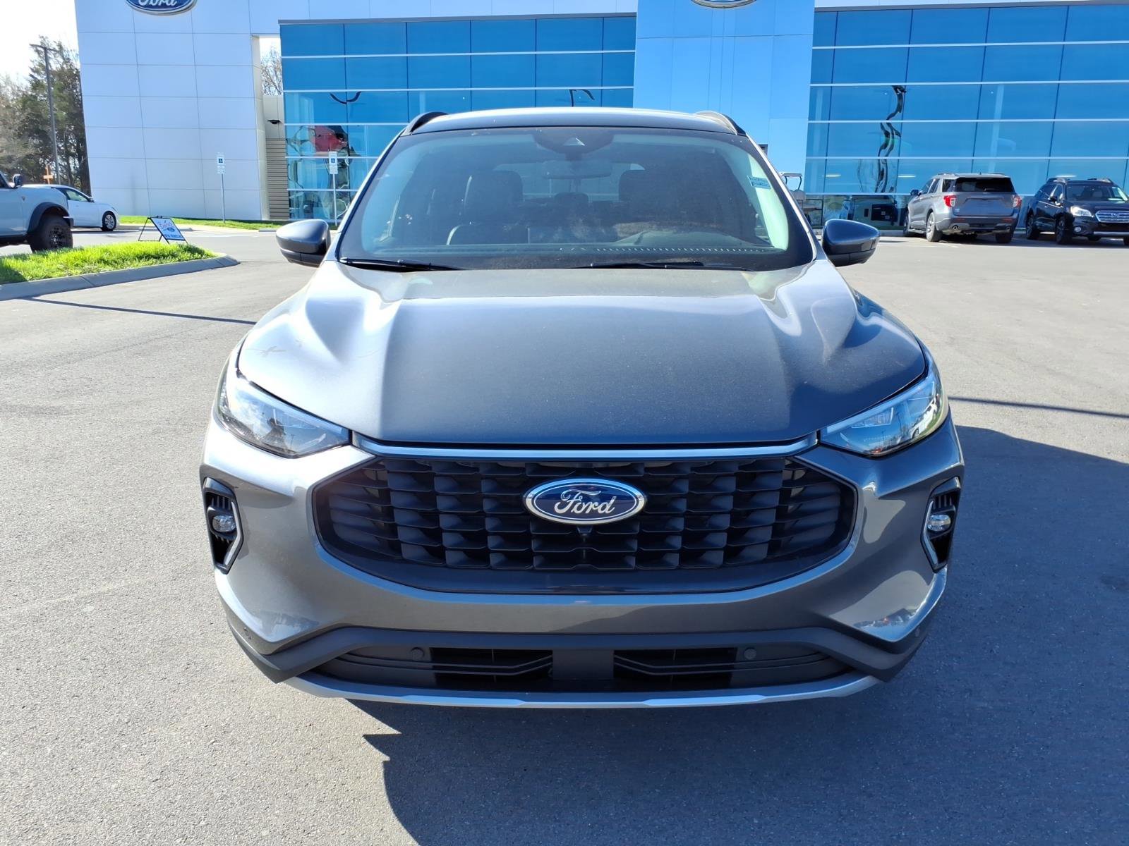 Certified 2023 Ford Escape Platinum AWD/4WD image 8