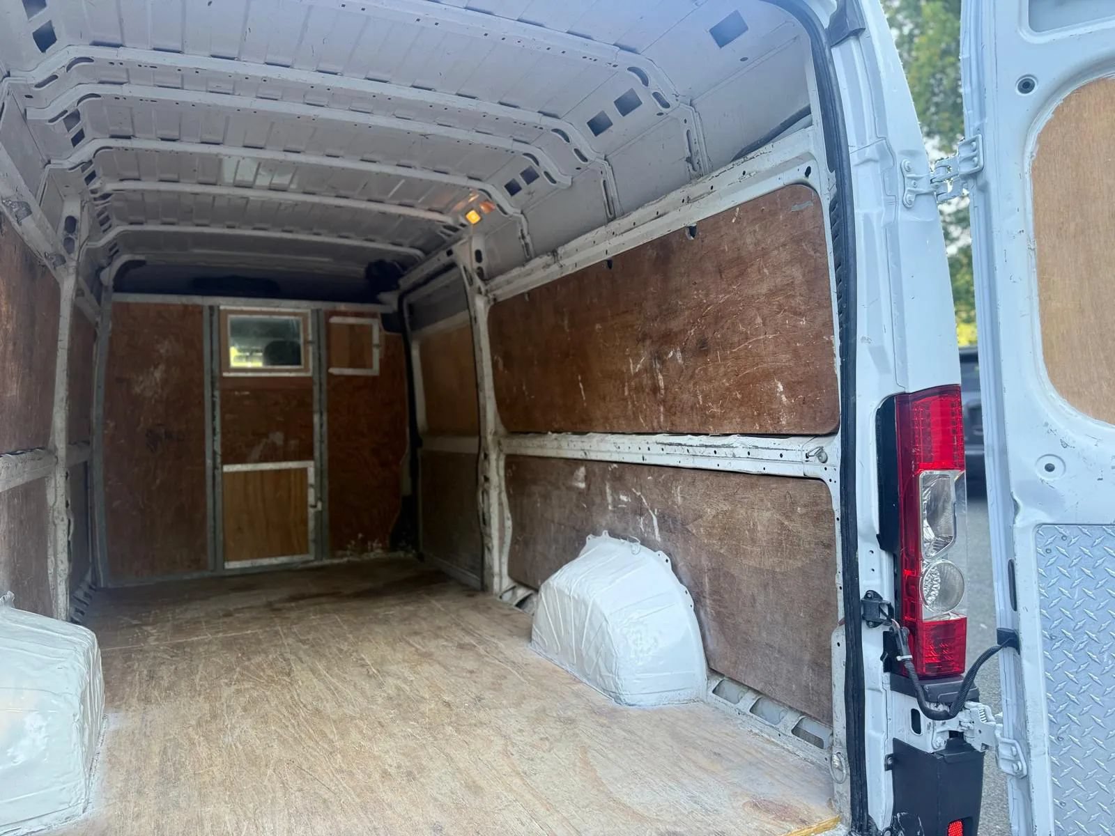 Used 2015 RAM ProMaster 3500 w/ Interior Convenience Group FWD image 18