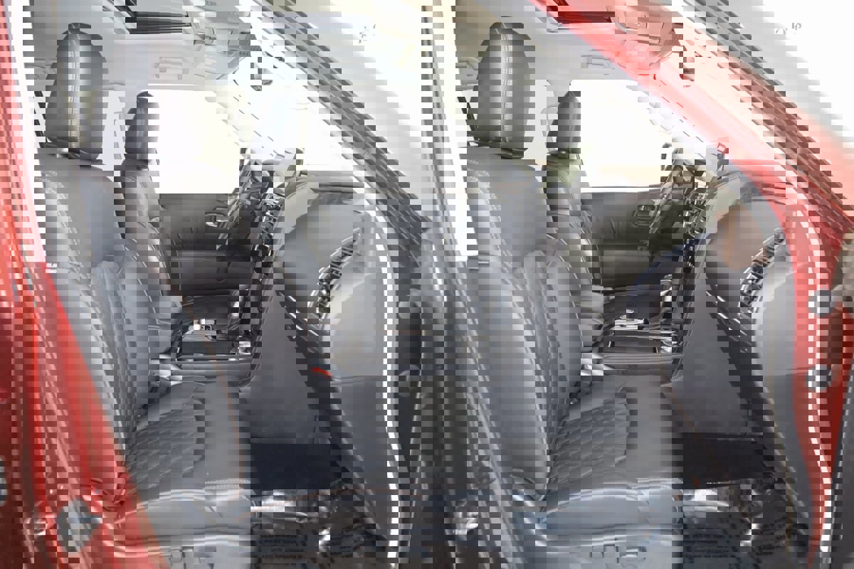 Used 2024 Nissan Armada Platinum w/ Captain's Chairs Package image 13