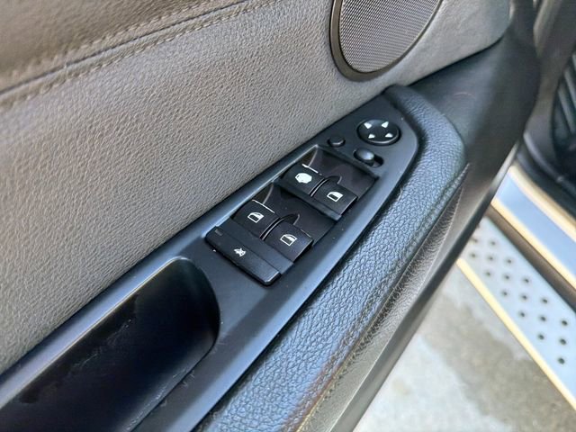 Used 2011 BMW X5 xDrive35i image 11