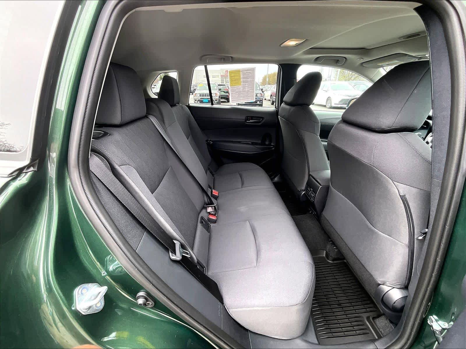 Used 2026 Toyota Corolla Cross LE w/ Moonroof Package image 16
