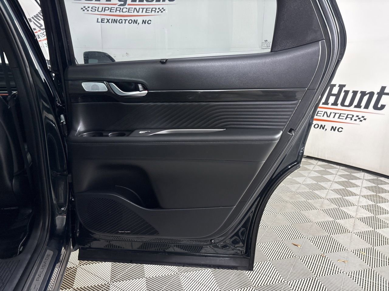 Used 2023 Hyundai Palisade Calligraphy image 26