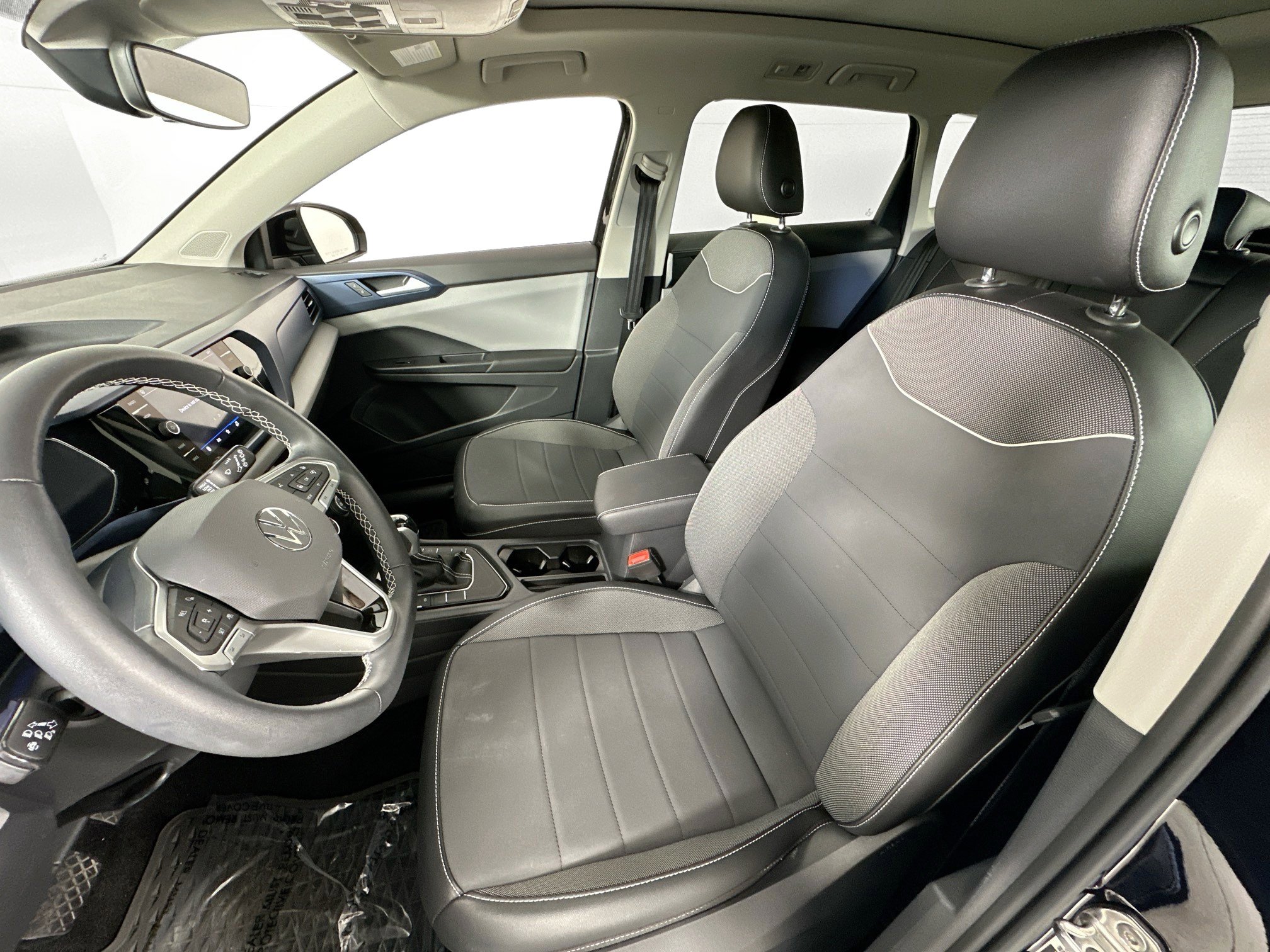 Used 2023 Volkswagen Taos SE image 20