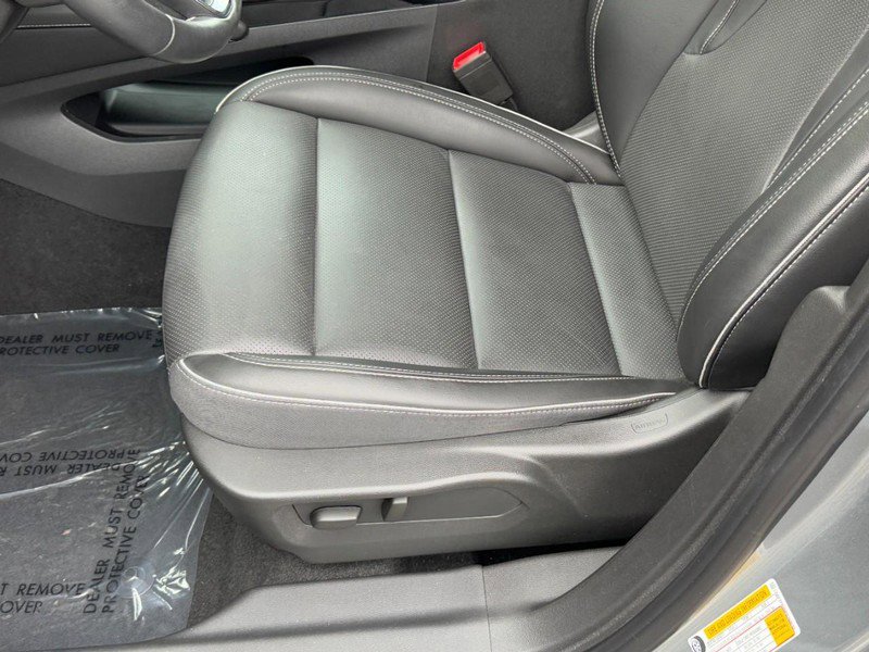 Used 2023 Buick Envision Essence image 24
