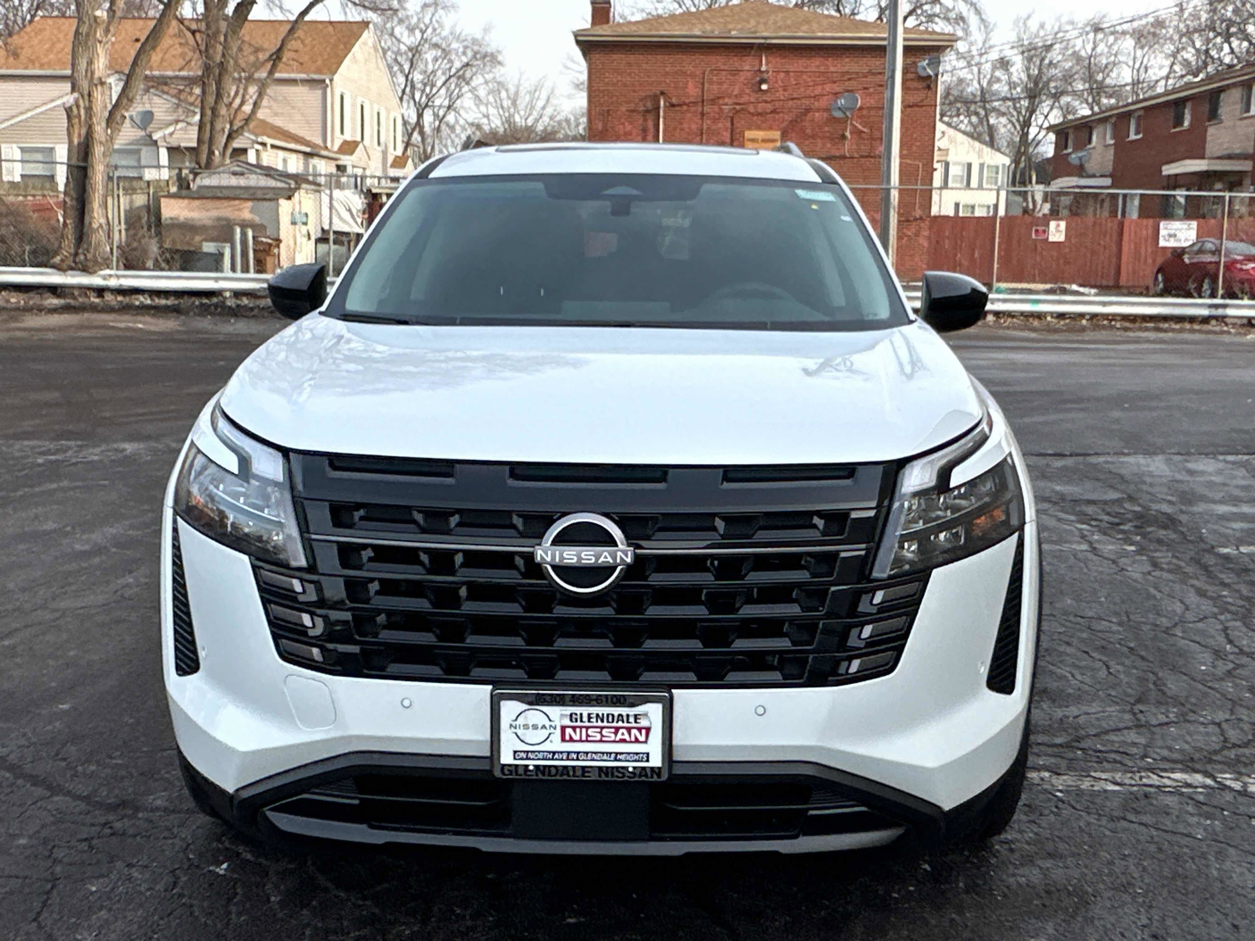 New 2026 Nissan Pathfinder SV w/ SV Premium Package AWD/4WD image 2