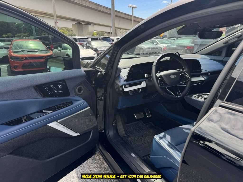 Used 2025 Cadillac Optiq Sport 2 AWD/4WD image 24