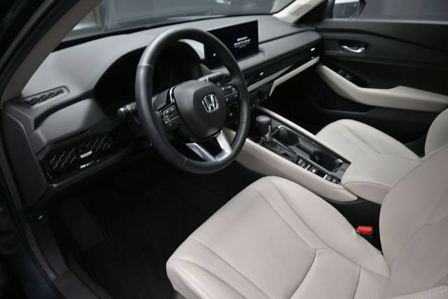 Used 2023 Honda Accord Touring image 18