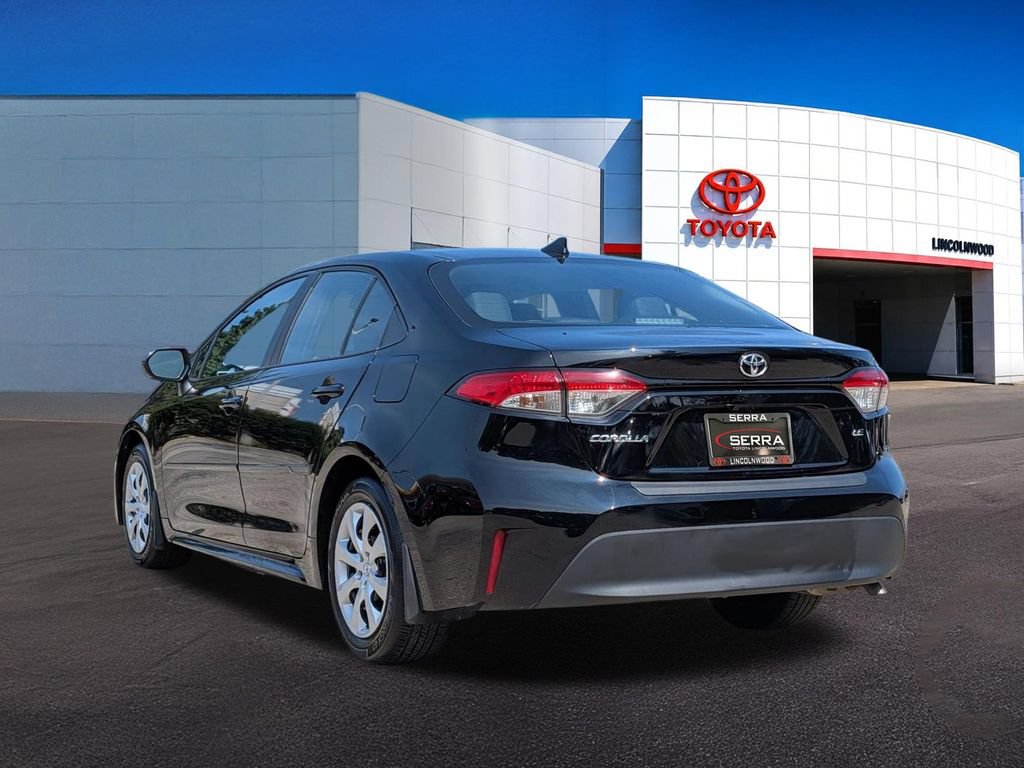 Used 2023 Toyota Corolla LE w/ Carpet Mat Package (TMS) FWD image 12
