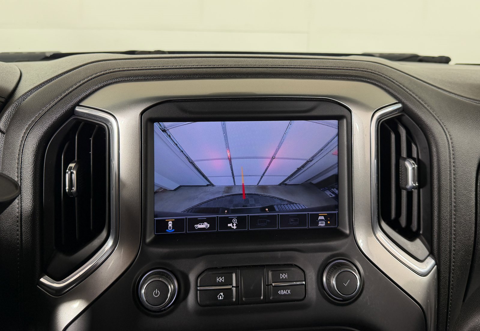 Used 2021 Chevrolet Silverado 2500 LTZ image 12