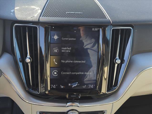 Used 2020 Volvo XC60 T6 Momentum w/ Protection Package Premier AWD/4WD image 17