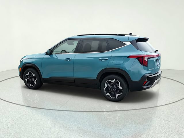 Certified 2025 Kia Seltos EX AWD/4WD image 3