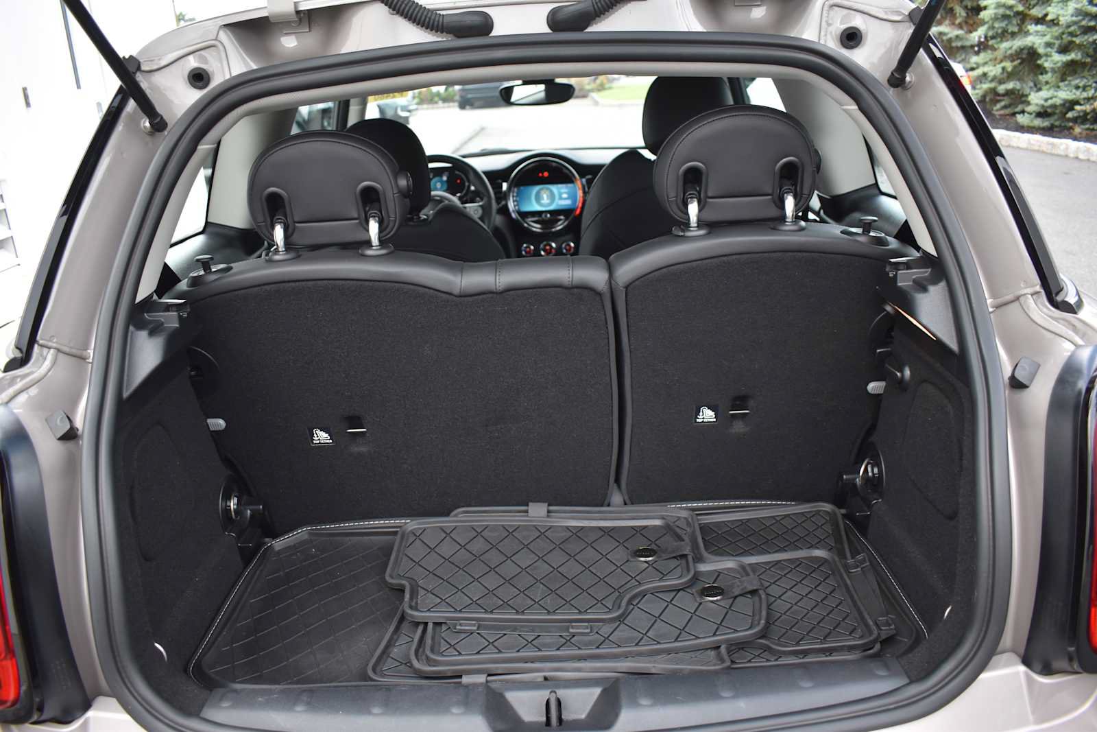 Used 2024 MINI Cooper S FWD image 8