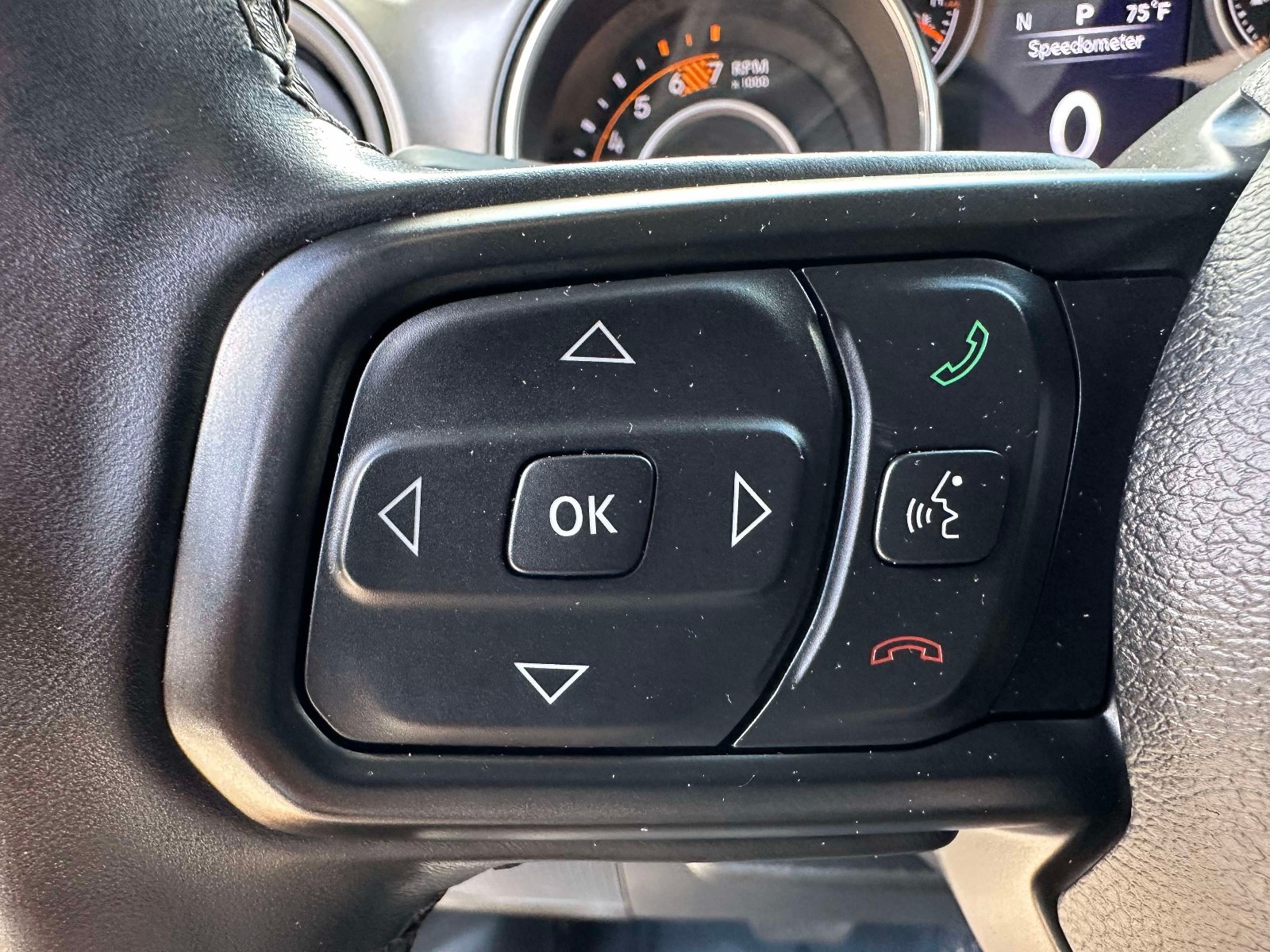 Used 2022 Jeep Wrangler Sport AWD/4WD image 17
