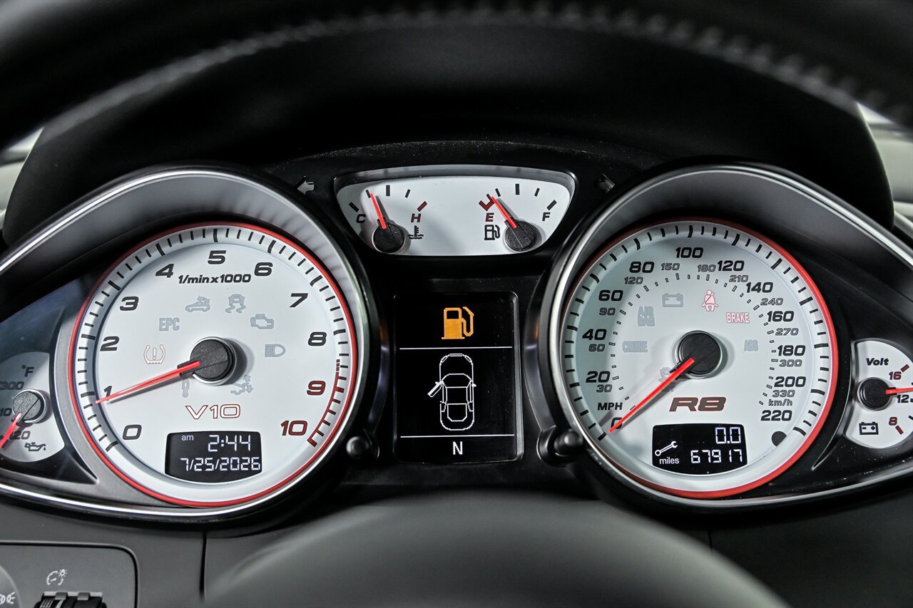 Used 2012 Audi R8 V10 AWD/4WD image 21