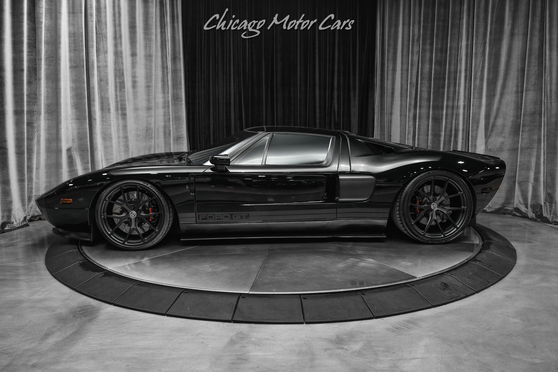 Used 2006 Ford GT image 36