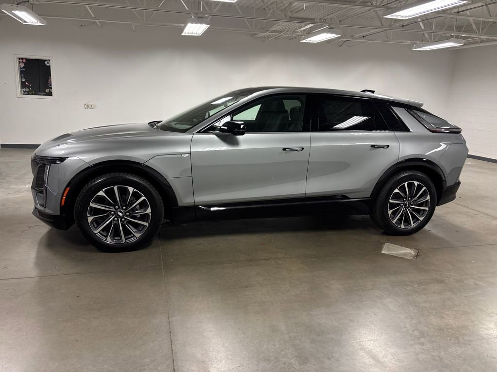 New 2026 Cadillac Lyriq Premium Sport image 8