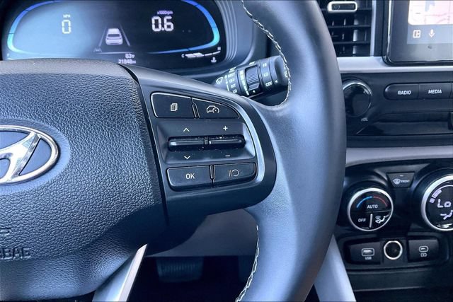 Certified 2024 Hyundai Venue SEL FWD image 19