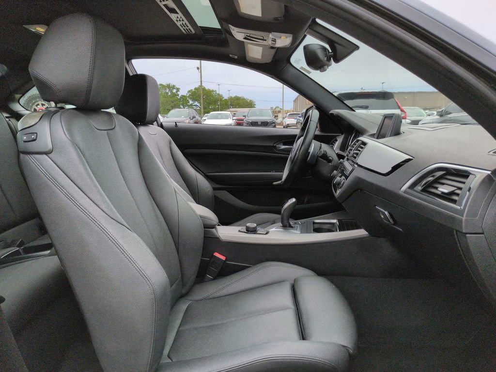 Used 2018 BMW 230i Coupe image 29