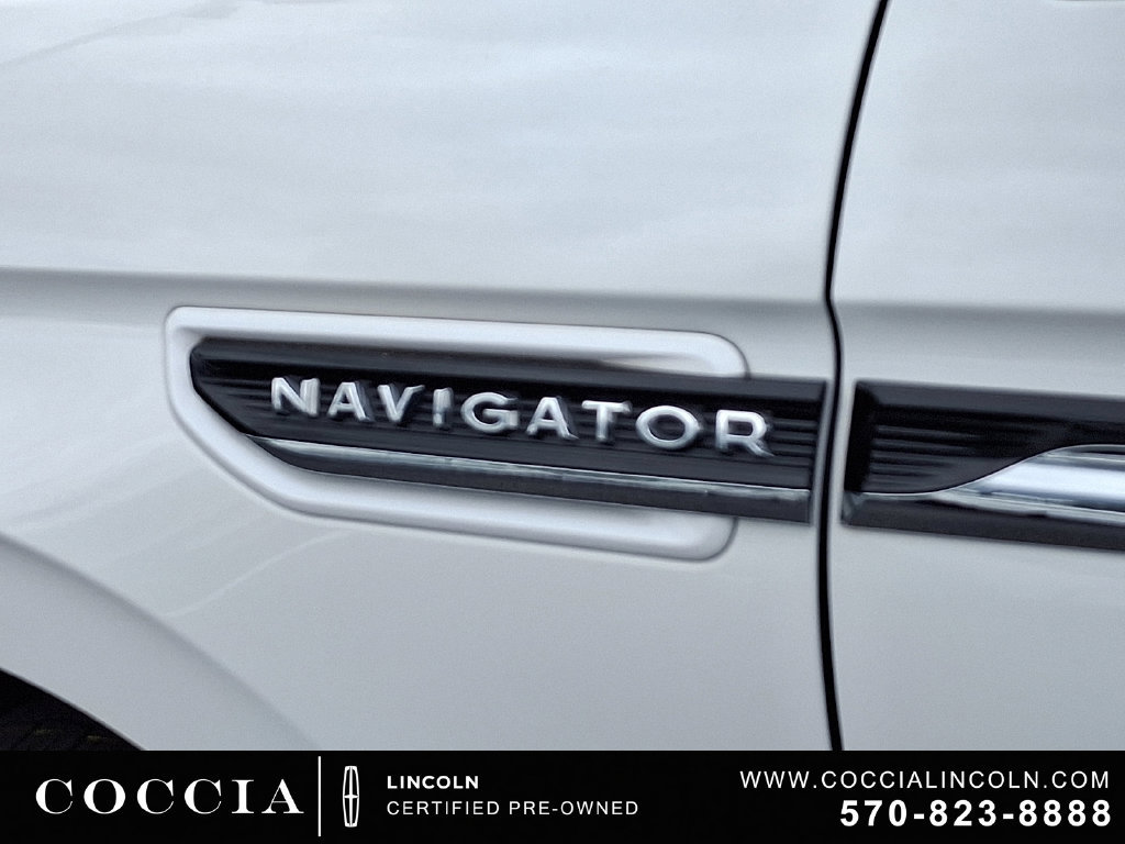 Certified 2024 Lincoln Navigator L Black Label AWD/4WD image 31