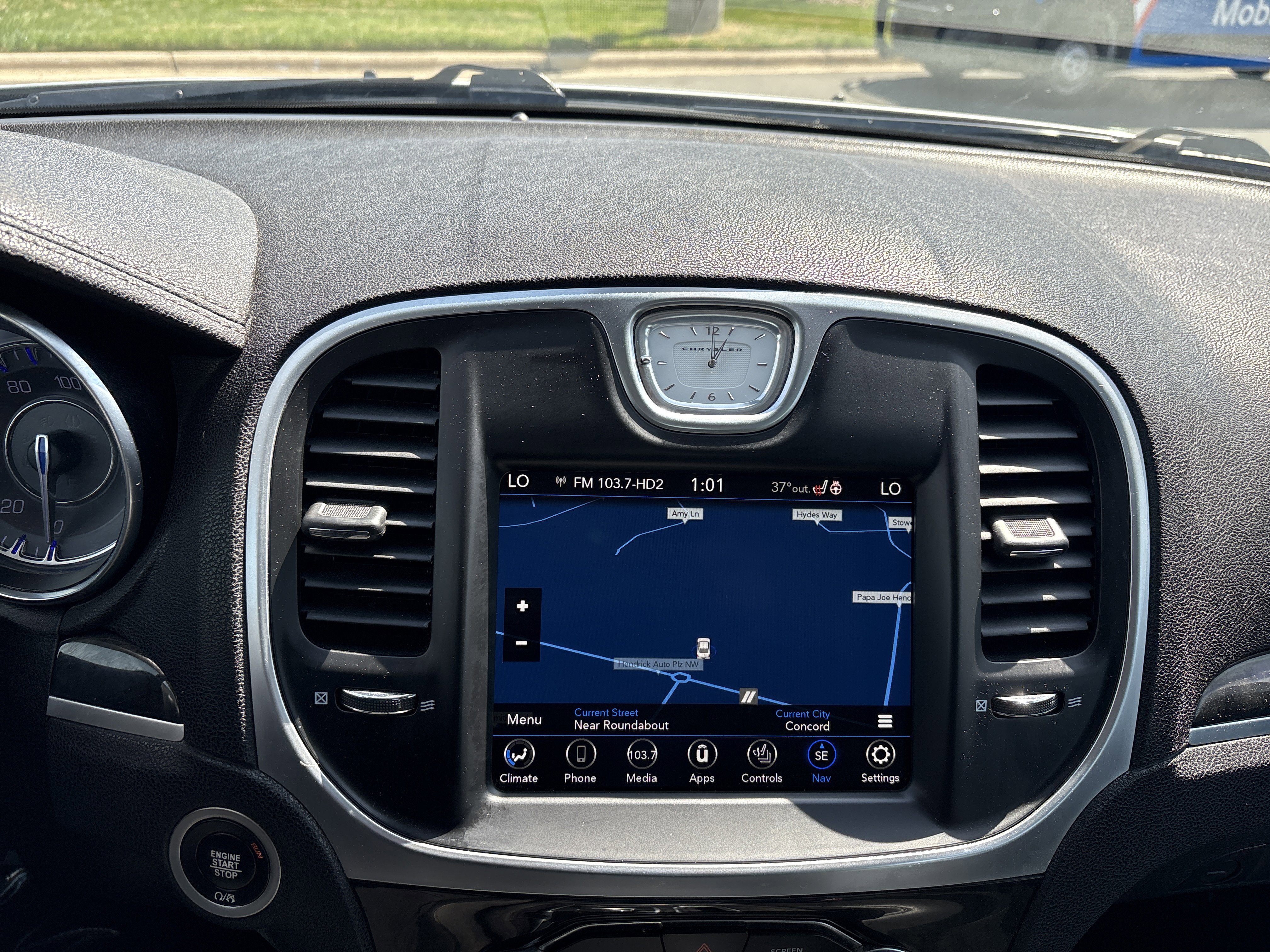 Used 2020 Chrysler 300 Limited image 30