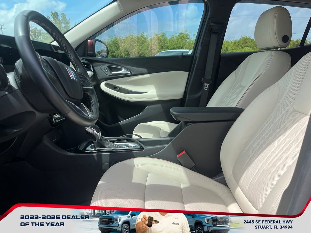 Used 2025 Buick Encore GX Avenir w/ Avenir Technology Package image 9