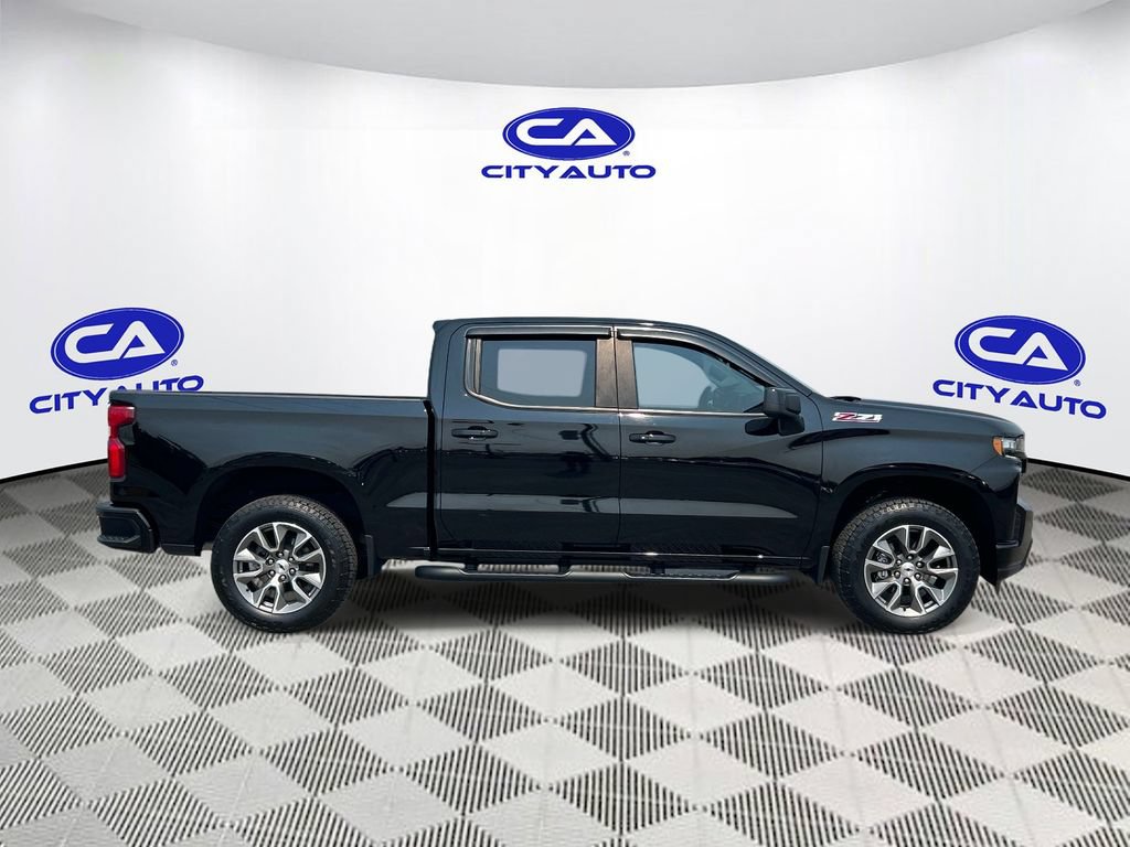 Used 2022 Chevrolet Silverado 1500 RST AWD/4WD image 2