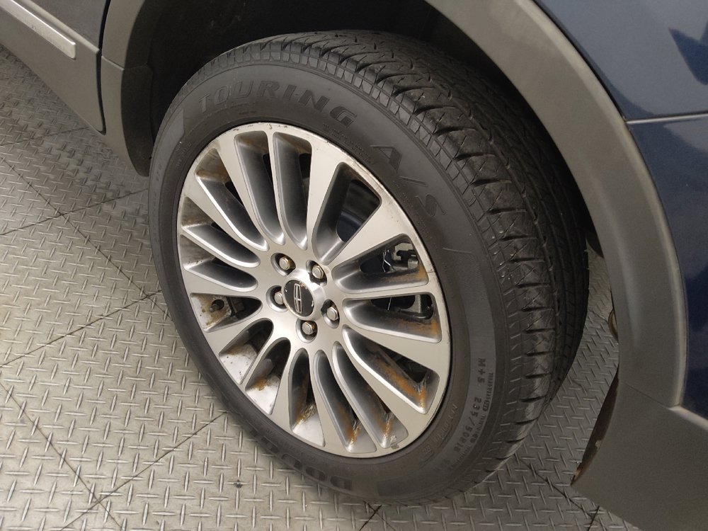 Used 2017 Lincoln MKC Reserve FWD image 31