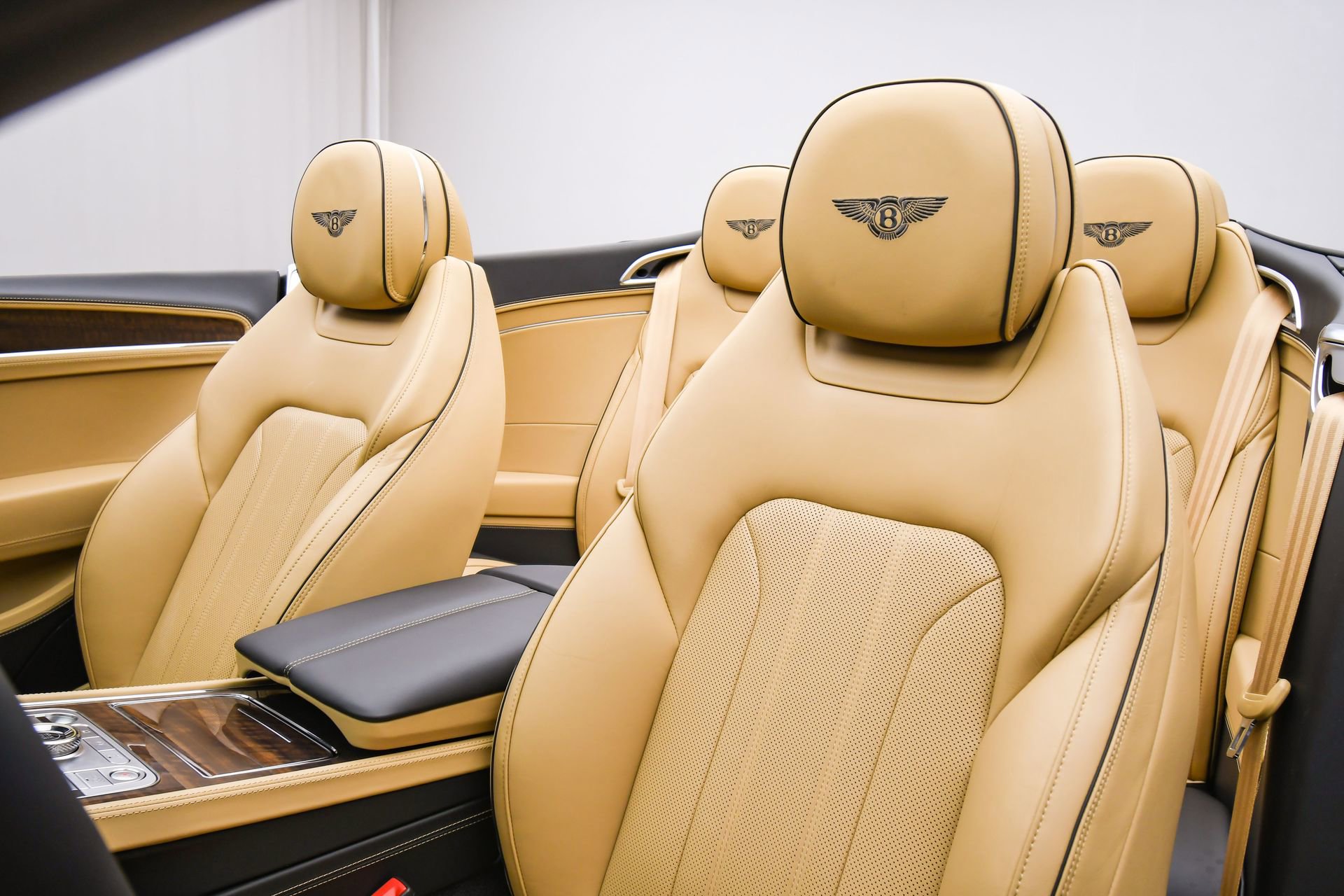 New 2026 Bentley Continental GTC image 46