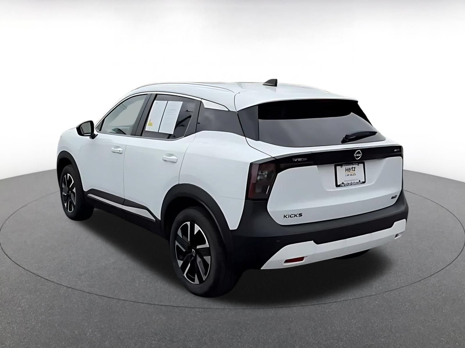 Used 2026 Nissan Kicks SV w/ Cold Weather Package AWD/4WD image 8