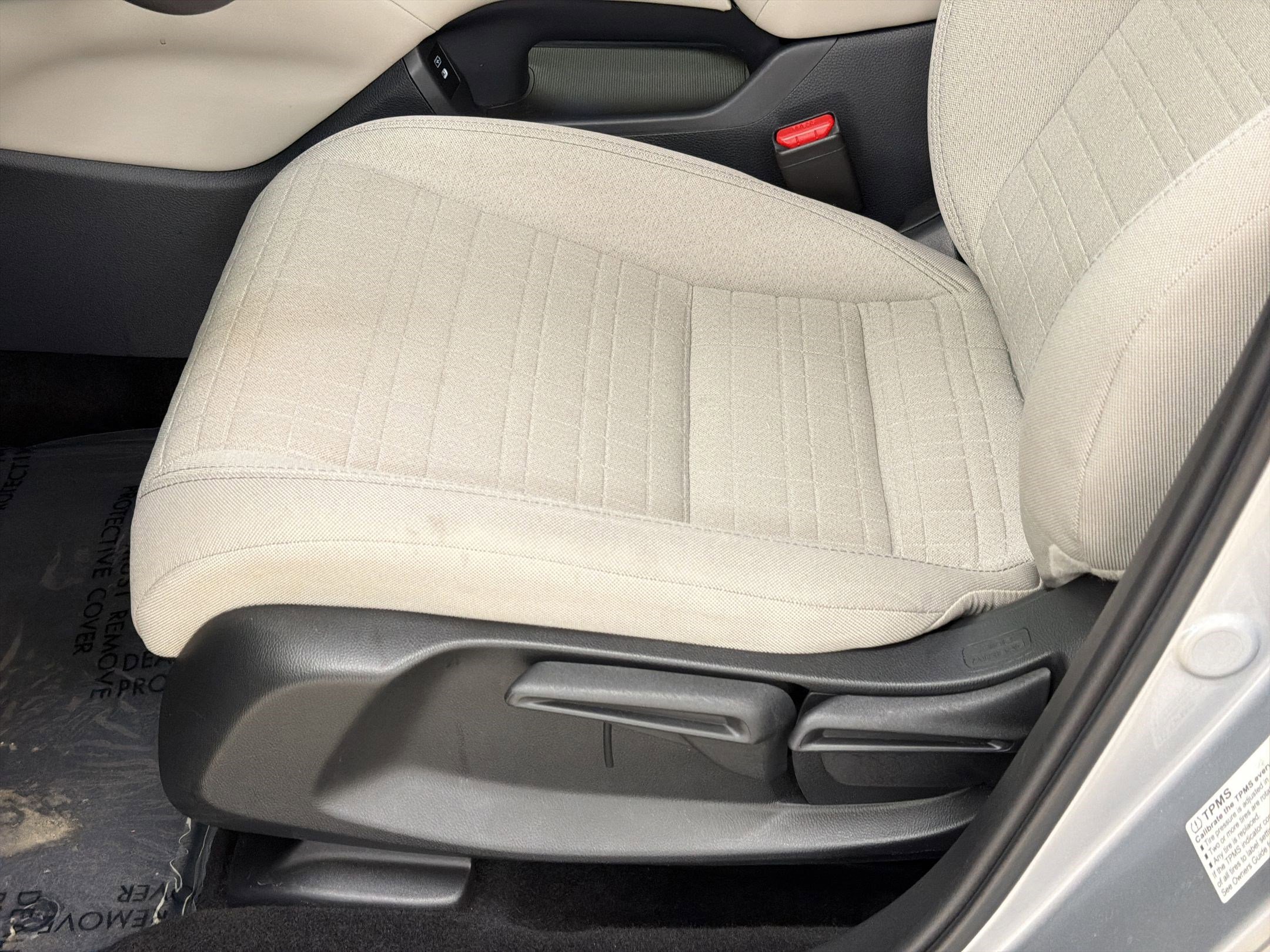 Used 2025 Honda HR-V LX image 13