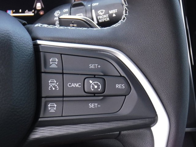 New 2025 Jeep Grand Cherokee Altitude image 31