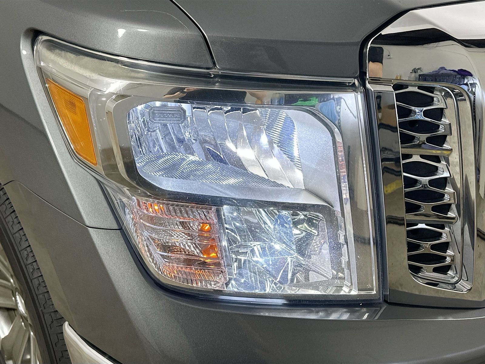 Used 2019 Nissan Titan SV w/ SV Convenience Package AWD/4WD image 10
