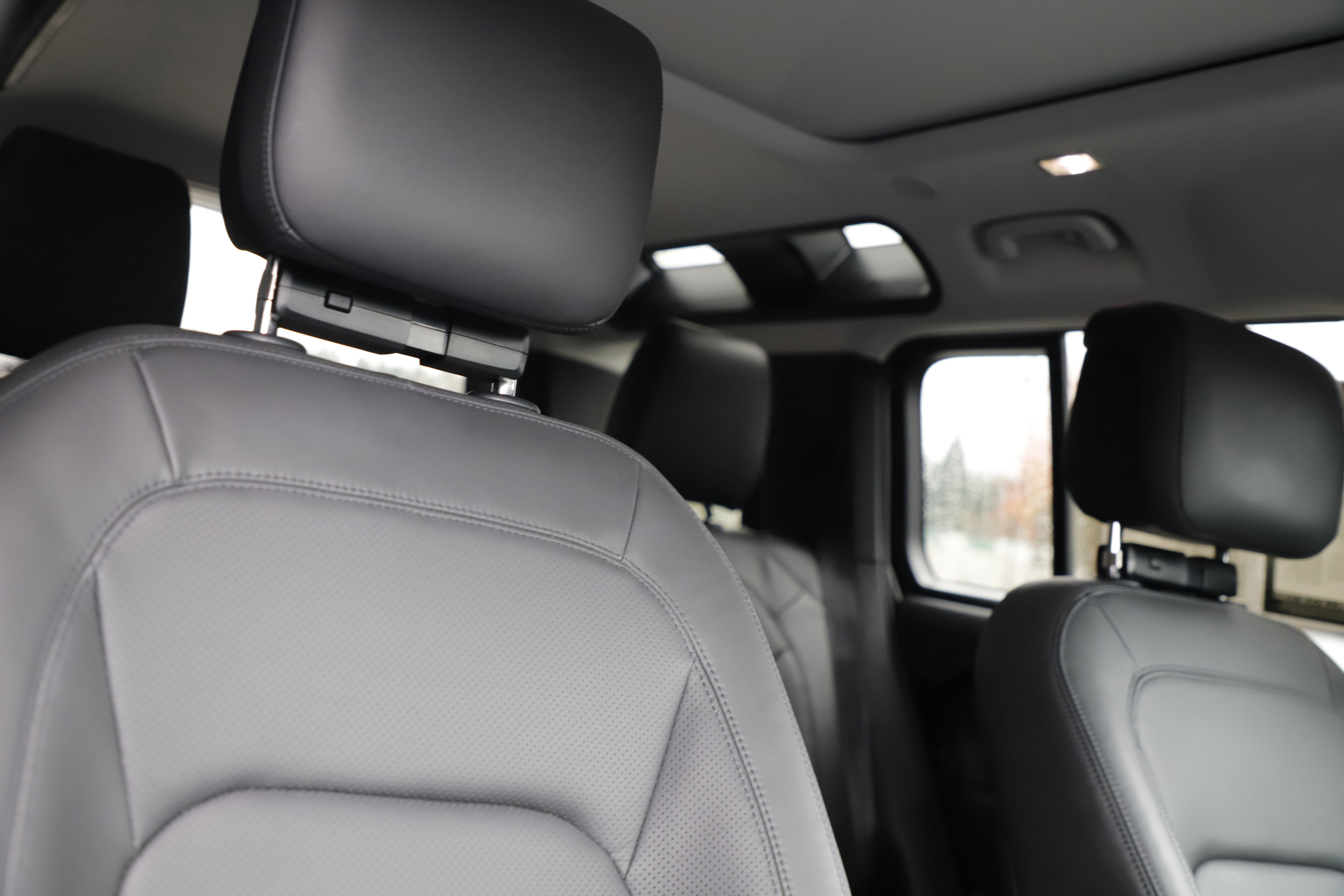 Certified 2025 Land Rover Defender 110 S image 11