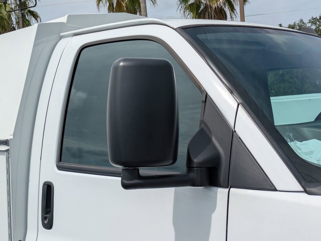 New 2025 Chevrolet Express 3500 w/ Power Convenience Package image 12