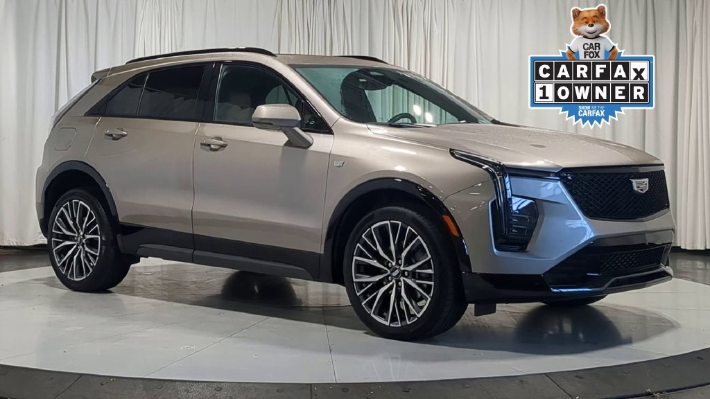 Used 2024 Cadillac XT4 Sport AWD/4WD image 2