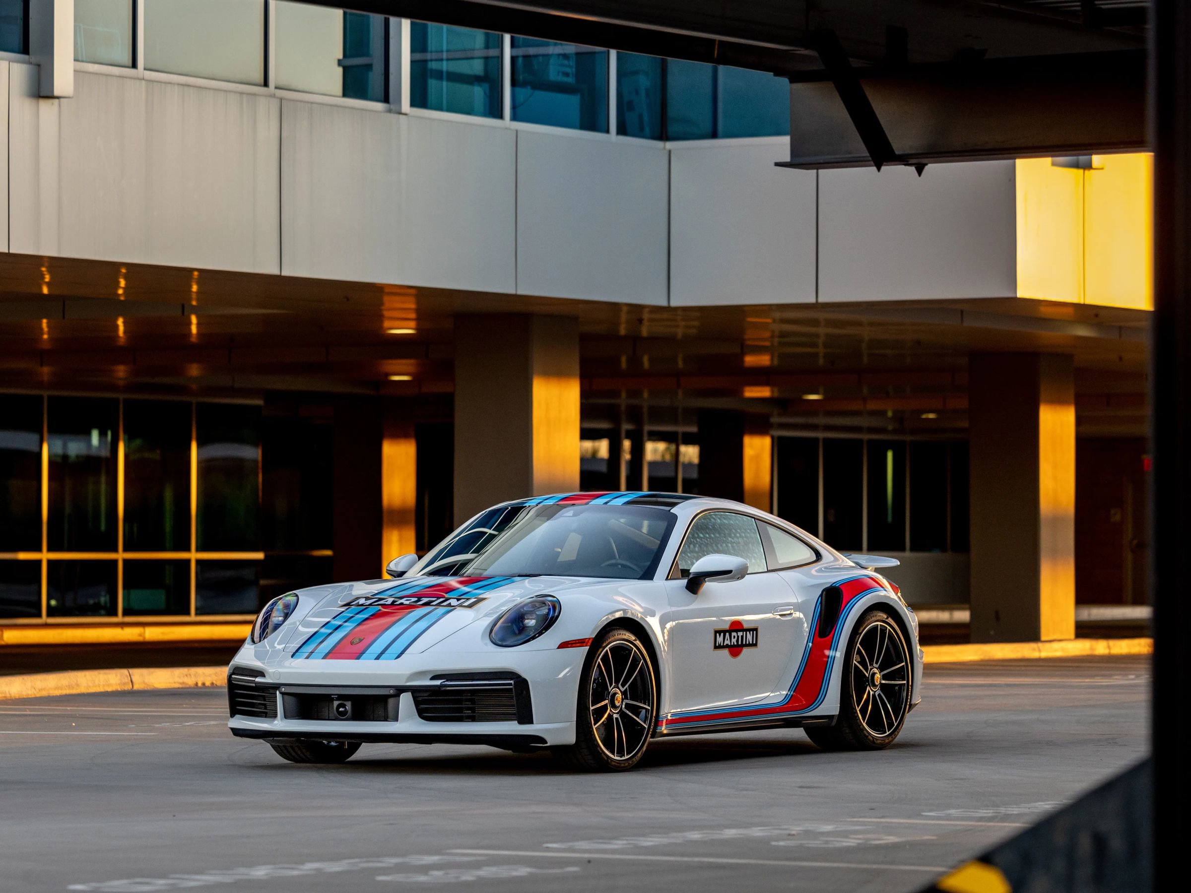 Used 2025 Porsche 911 Turbo S AWD/4WD image 4