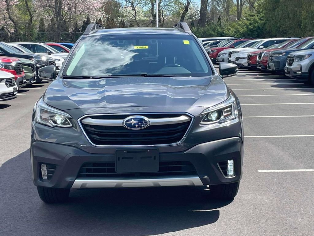 Used 2020 Subaru Outback Limited image 2
