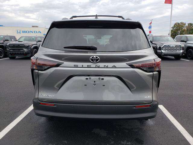 New 2026 Toyota Sienna XLE AWD/4WD image 6