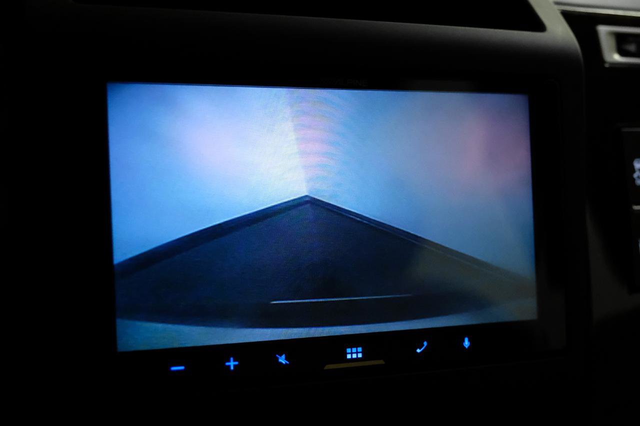 Used 2014 Cadillac Escalade Premium image 17