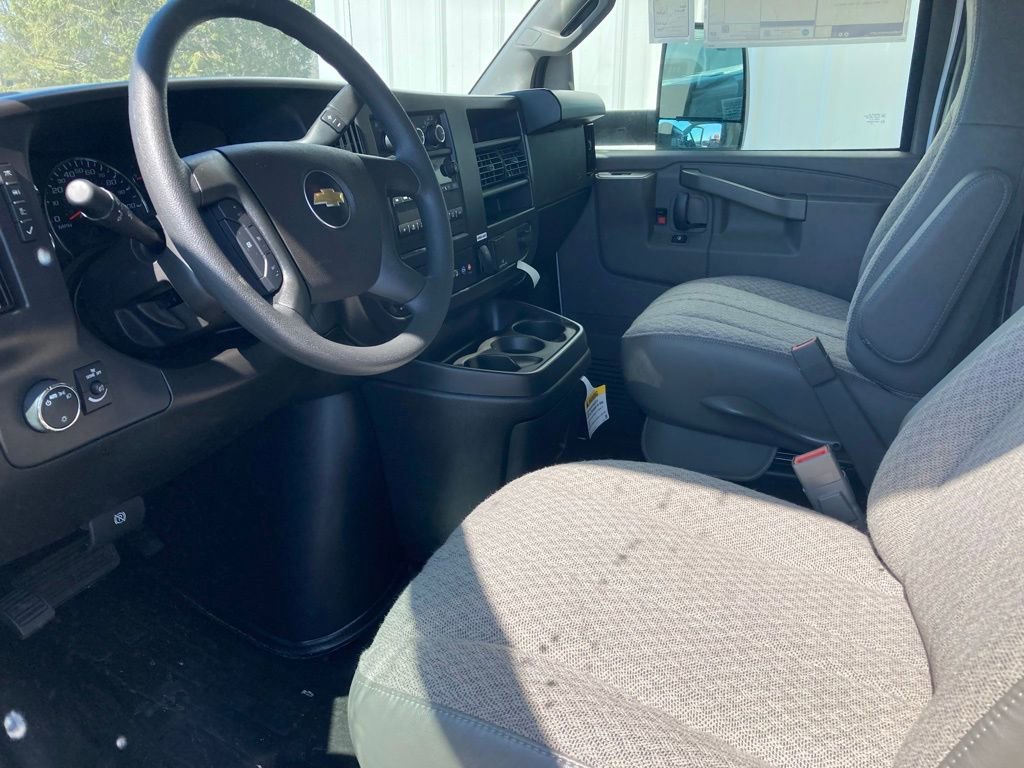 New 2025 Chevrolet Express 4500 w/ Power Convenience Package RWD image 14