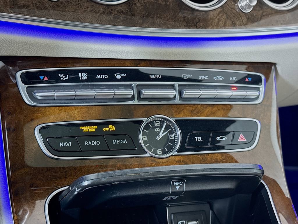 Used 2019 Mercedes-Benz E 300 4MATIC image 8
