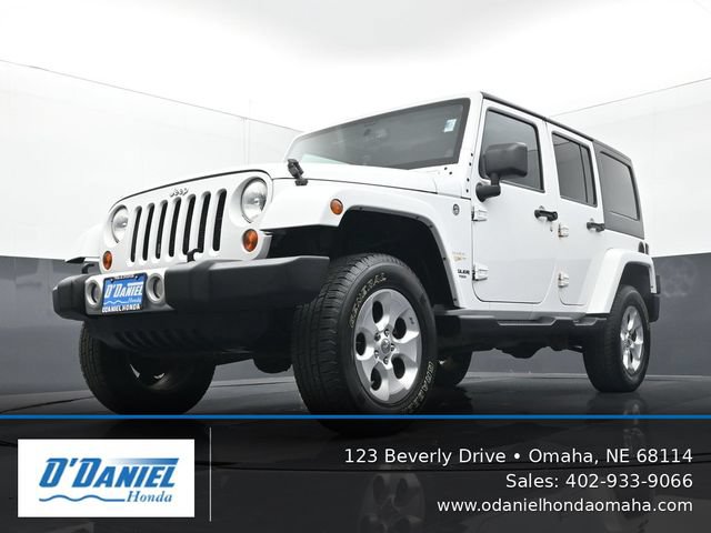 Used 2013 Jeep Wrangler Unlimited Sahara w/ Trailer Tow Group AWD/4WD image 9