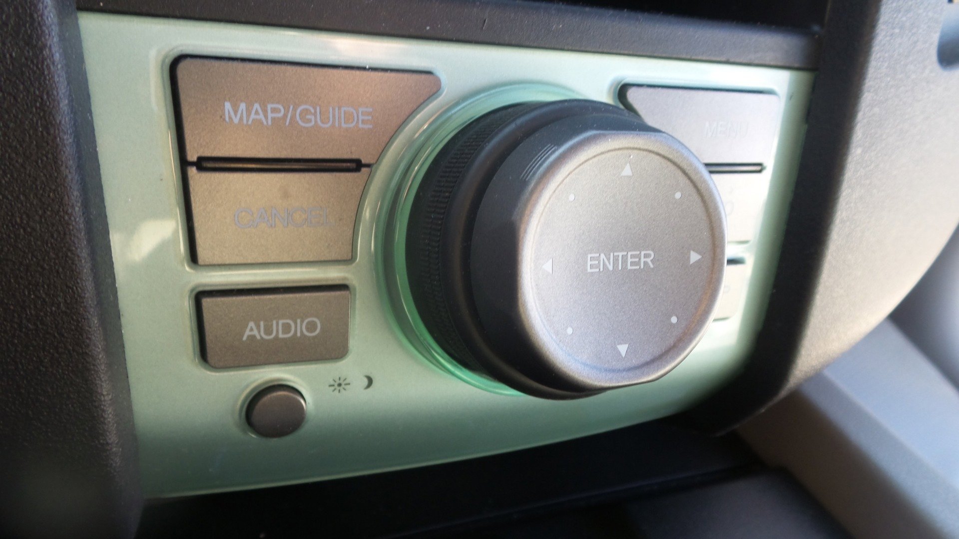 Used 2010 Honda Pilot Touring image 52