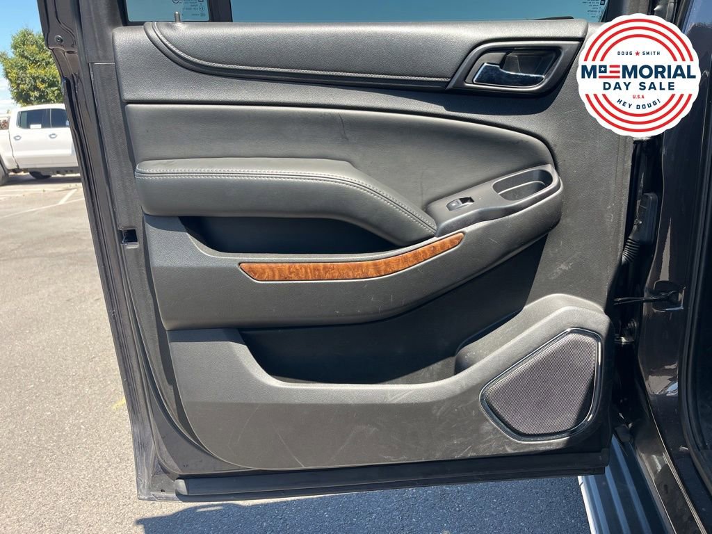 Used 2016 Chevrolet Suburban LTZ AWD/4WD image 26