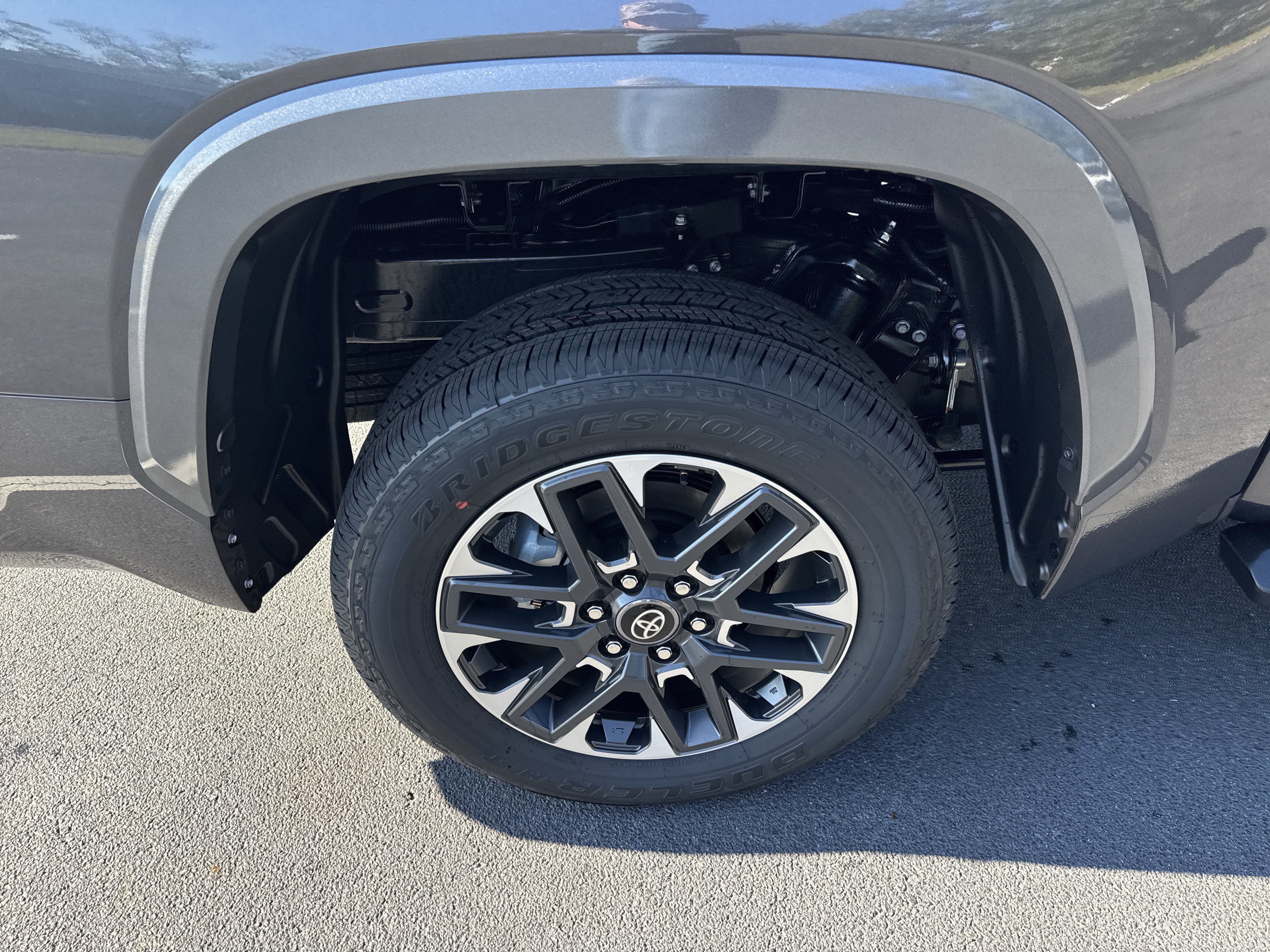 New 2026 Toyota Tundra Limited AWD/4WD image 11